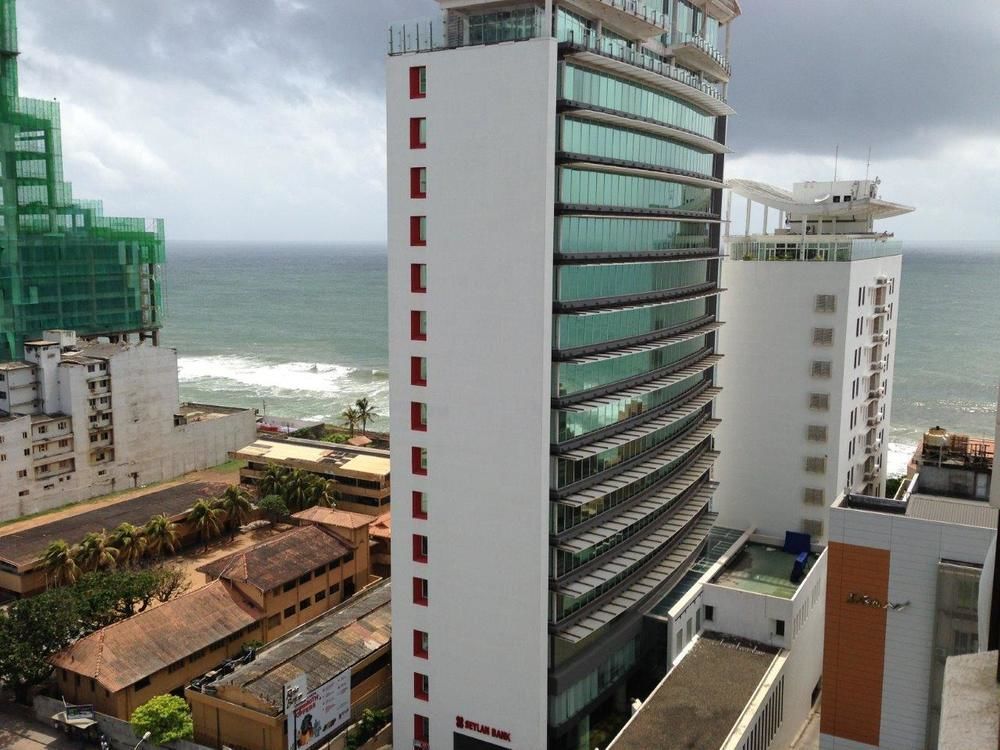 Crescat Residencies Apartment Kolombo Bagian luar foto