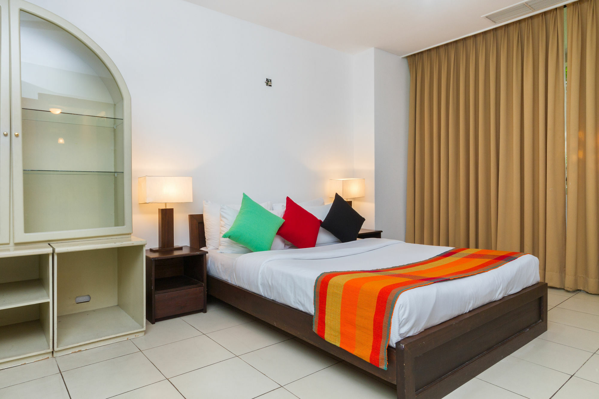 Crescat Residencies Apartment Kolombo Bagian luar foto