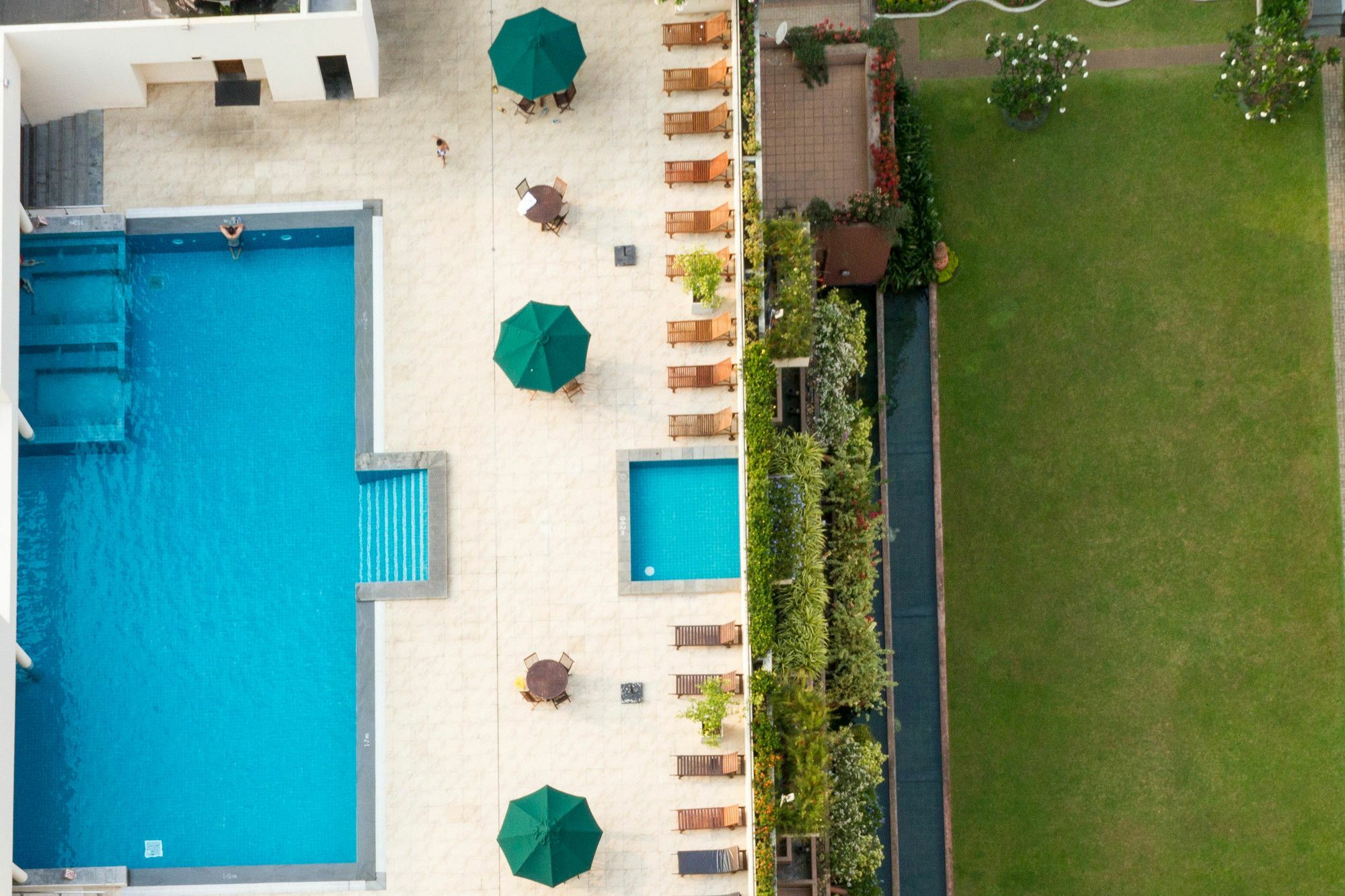 Crescat Residencies Apartment Kolombo Bagian luar foto