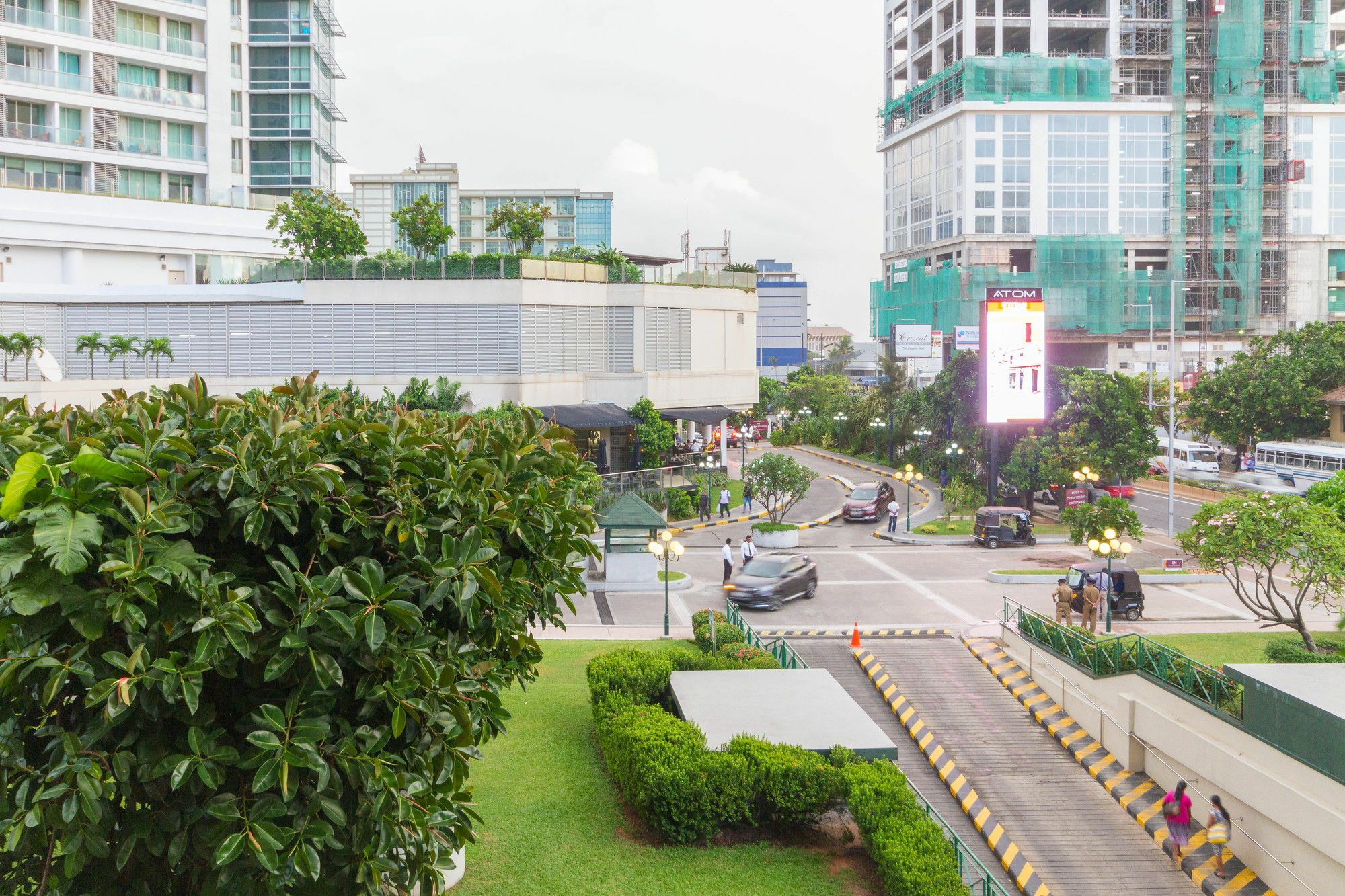 Crescat Residencies Apartment Kolombo Bagian luar foto