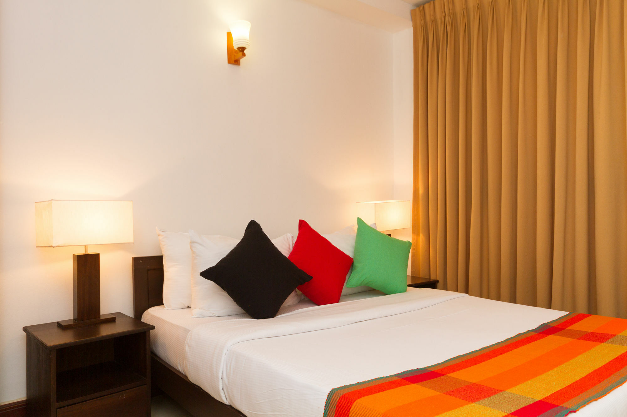 Crescat Residencies Apartment Kolombo Bagian luar foto