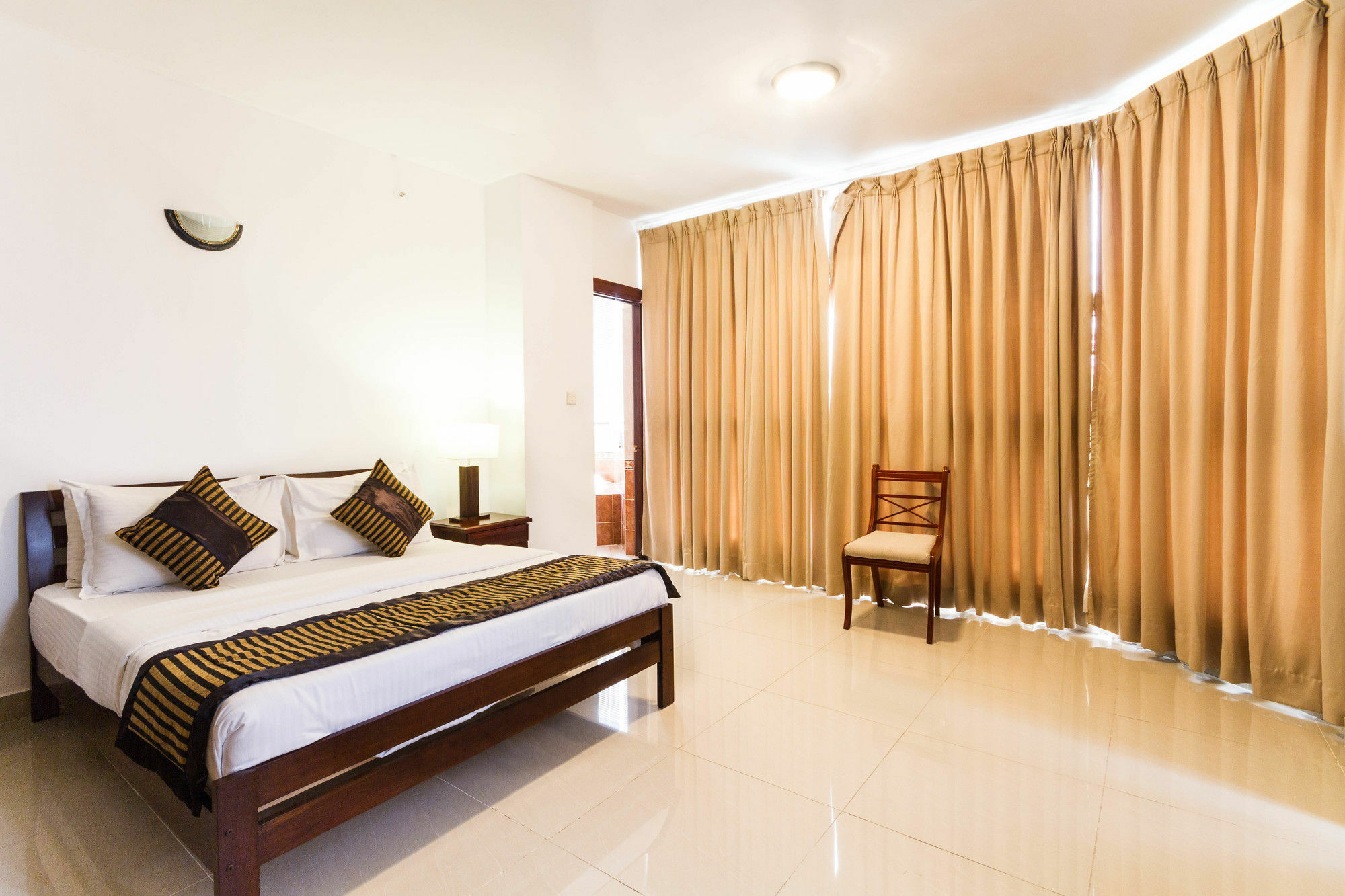 Crescat Residencies Apartment Kolombo Bagian luar foto